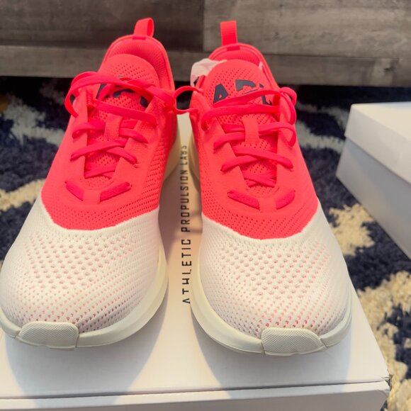 NIB NEW APL Women's Techloom Dream Ivory Magenta Roayl Navy Size 8 - Picture 7 of 9